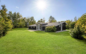 Awesome Home In Grenaa With Sauna, Bønnerup Strand
